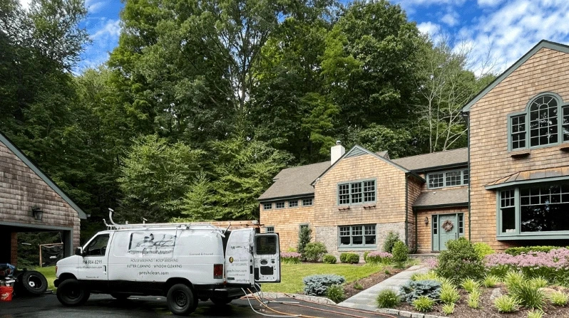 Maple Heights Power Washing power washing crew working in Bedford Heights, OH